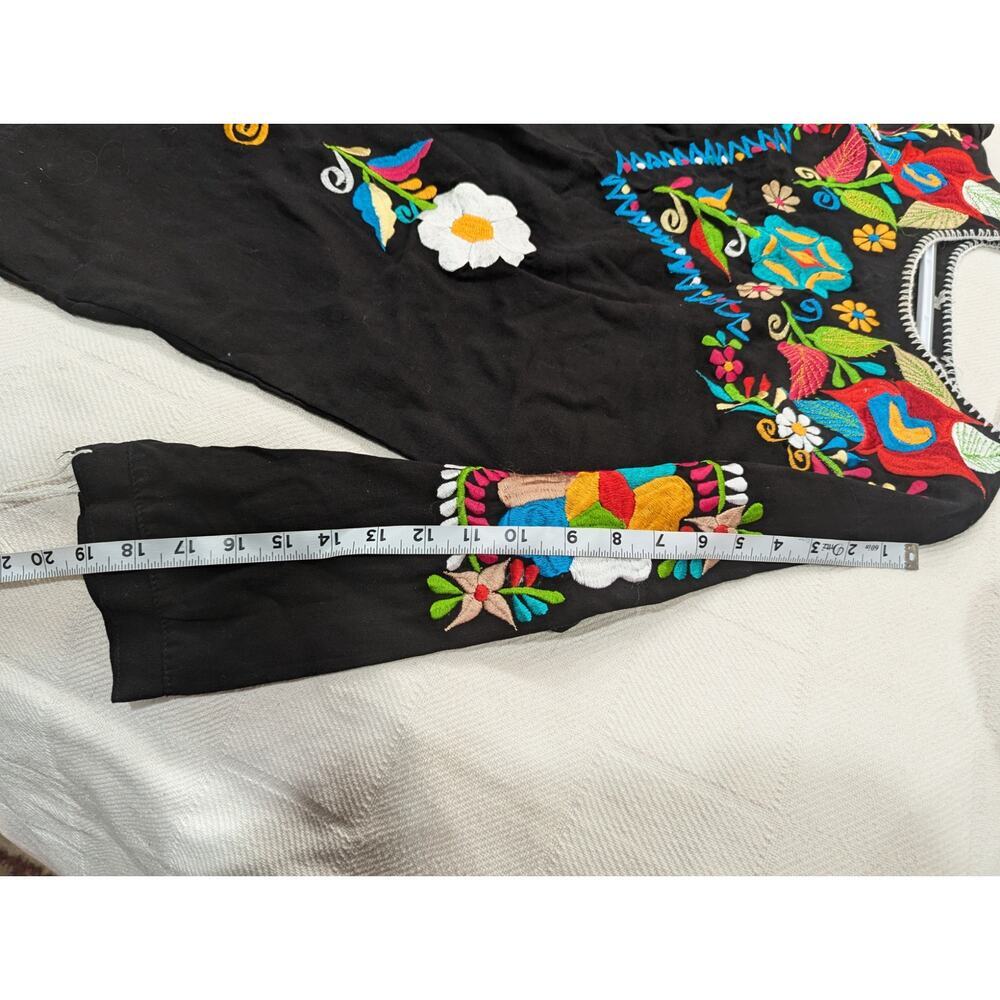 Beautiful black floral & bird embroidered Mexican style long sleeve peasant top - Picture 7 of 7